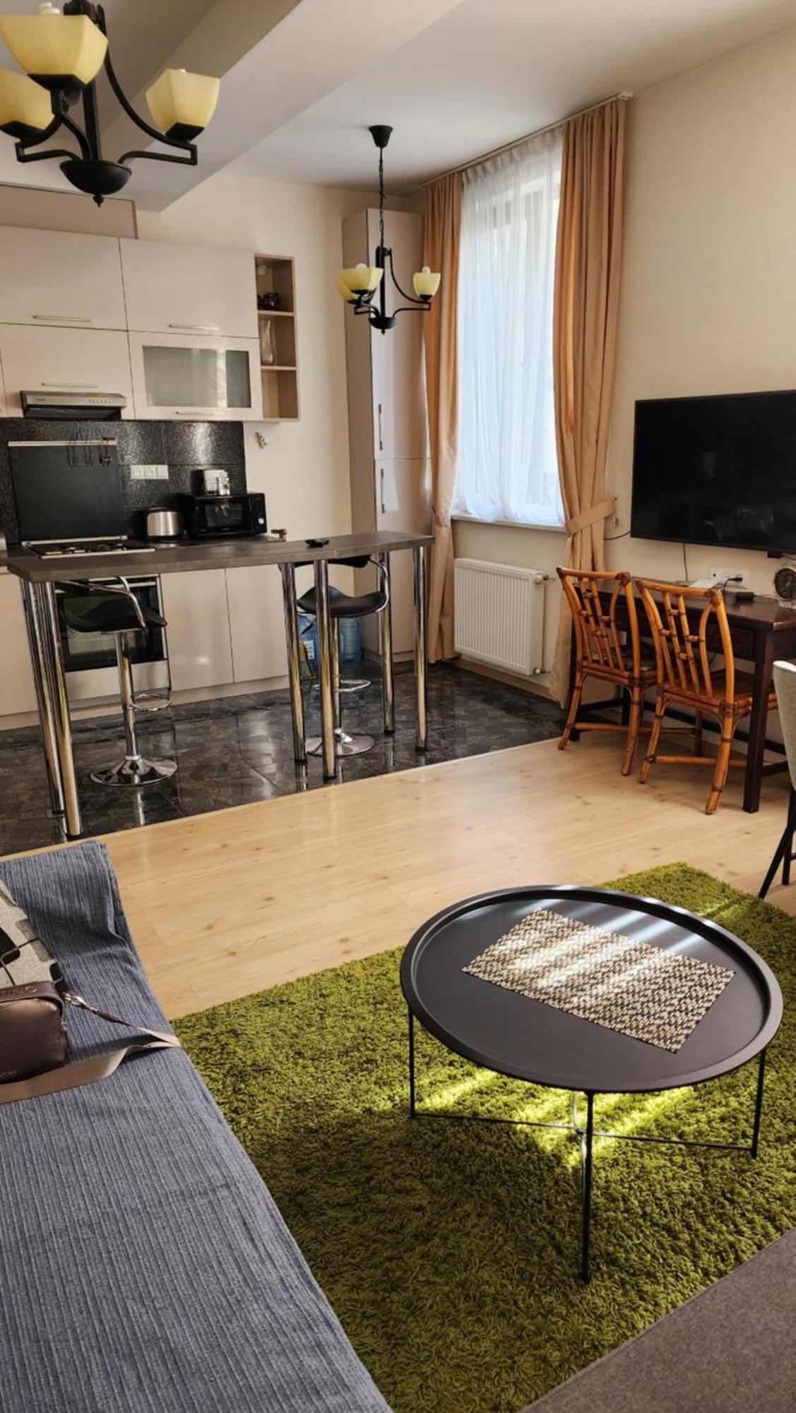 Vake-Saburtalo Hillside Apartment Tbilisi ภายนอก รูปภาพ